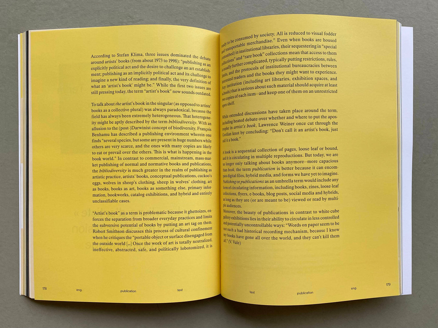 Publication Revue No.1 - edited by Melissa Djinekou